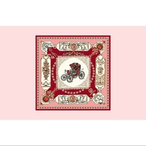 🆕Vintage style carriage chain large square scarf